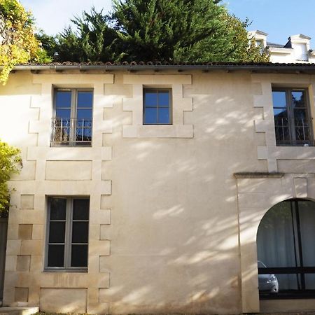 Apartamento Céleste - Hypercentre parking privé Poitiers Exterior foto